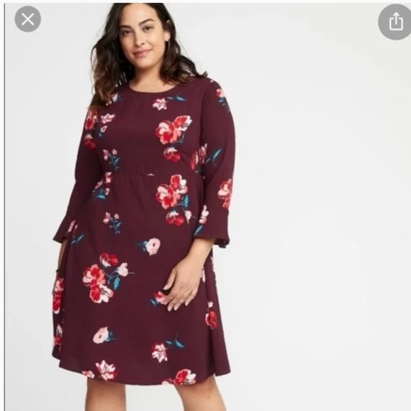 Old Navy Flute Floral Dress Burgundy
Large - Picture 4 of 4